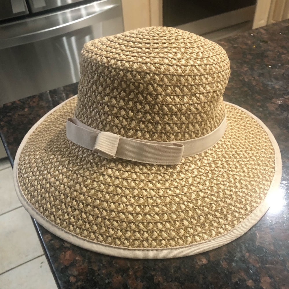 Eric javits hat ..great condition !